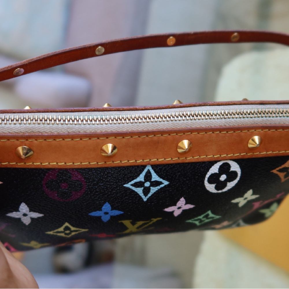 SOLD!!!Louis Vuitton Murakami Black Pochette - Picture 9 of 14